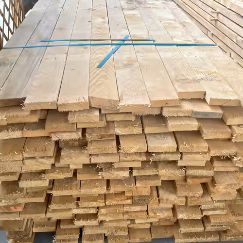 Fűrészelt deszka 25×100×4000 mm kötegben